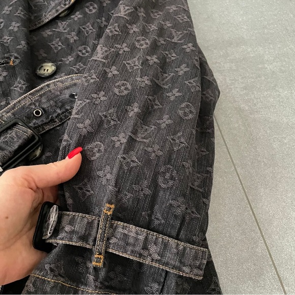 Louis Vuitton denim coat - Picture 7 of 16